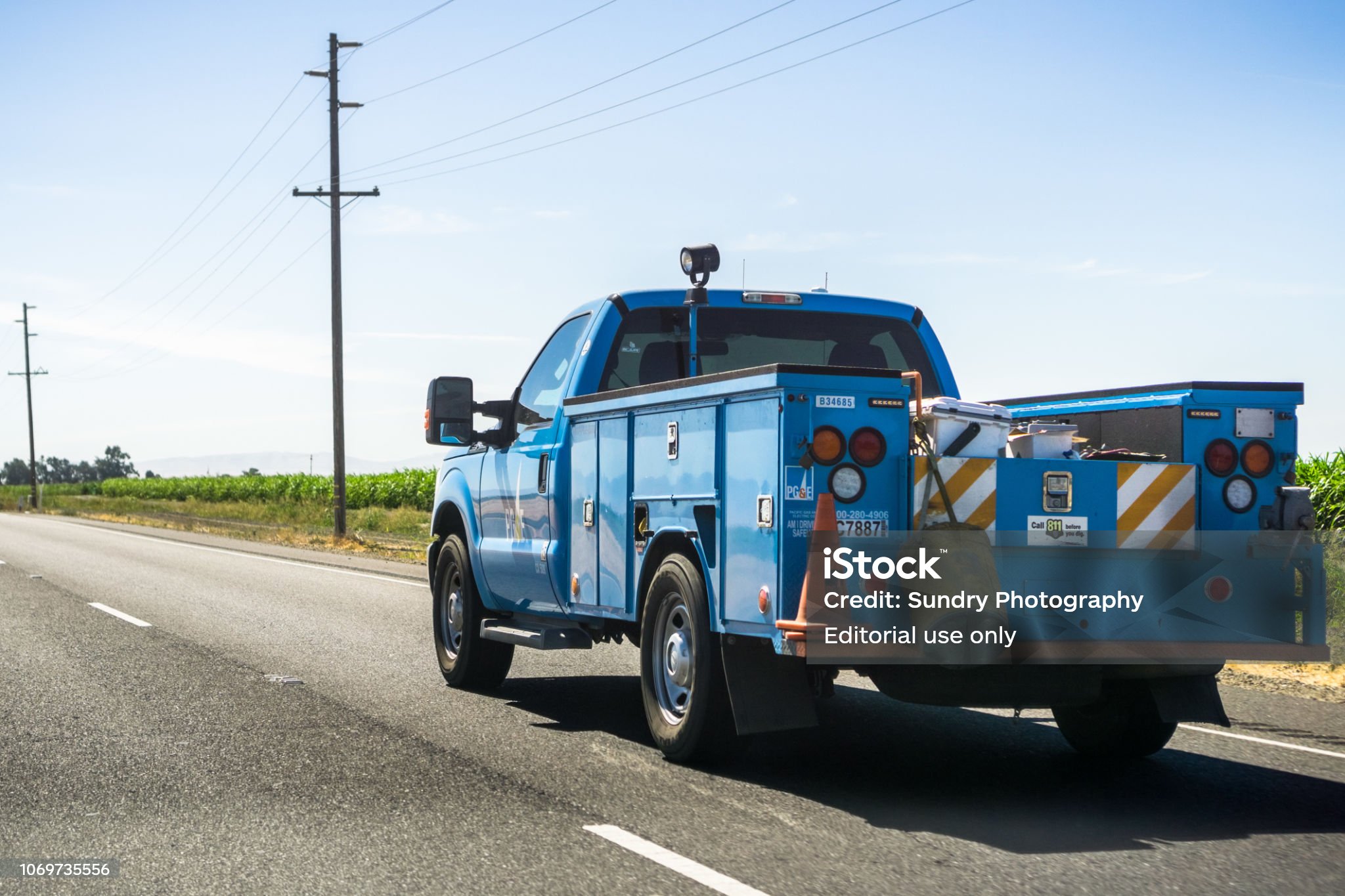 Image of a PGE truck